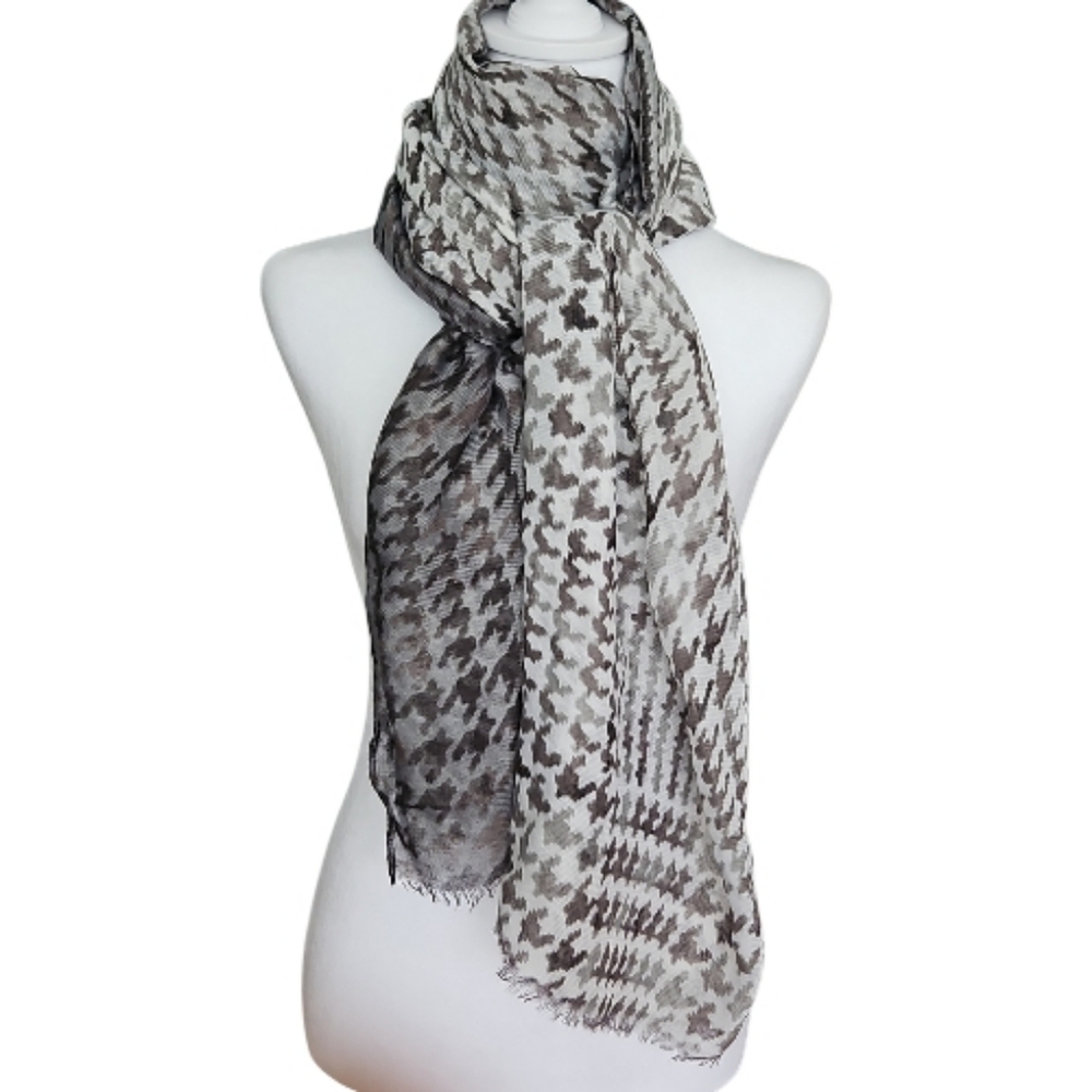 Nordstrom Grey Abstract Pattern Scarf